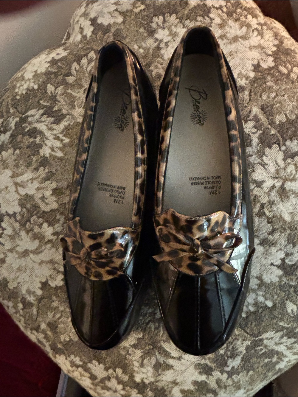 Beacon Women's Black Rain Loafers with Leopard Bow Accent
